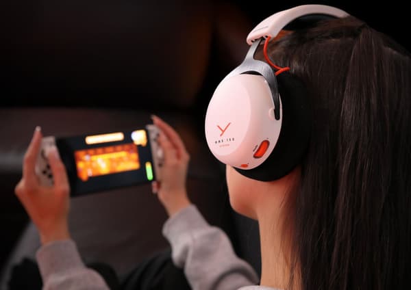 Beyerdynamic MMX 150 Wireless Arctic White