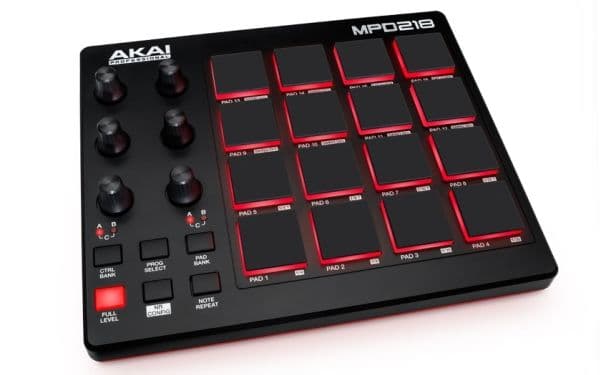 Akai MPD218, Svart