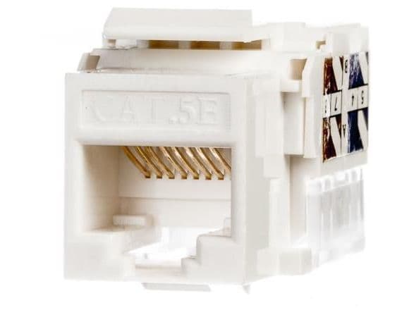 Netrack Keystone Jack Module - Modulär insättning - CAT 5e - UTP - RJ-45 - vit