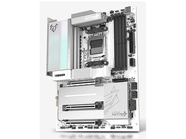 SAPPHIRE NITRO+ X870EA Phantomlink Polar