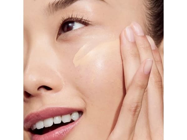 CLINIQUE EVEN BETTER CLINICAL VITAMIN MAKEUP SPF50 - MEDIUM COOL 2 30ML