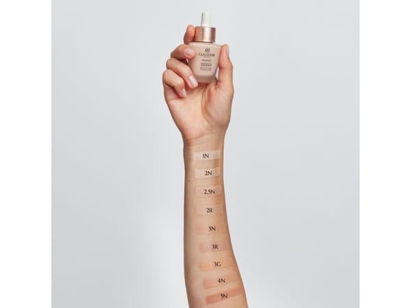 COLLISTAR MAGIC FOUNDATION 2.5N NATURAL BEIGE 30ML