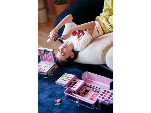 MAFIC KRYSALIX MYA Make Up Super Deluxe make-up trolley