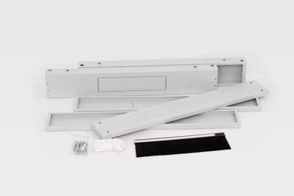 Triton - Basplatta för rack - 19"