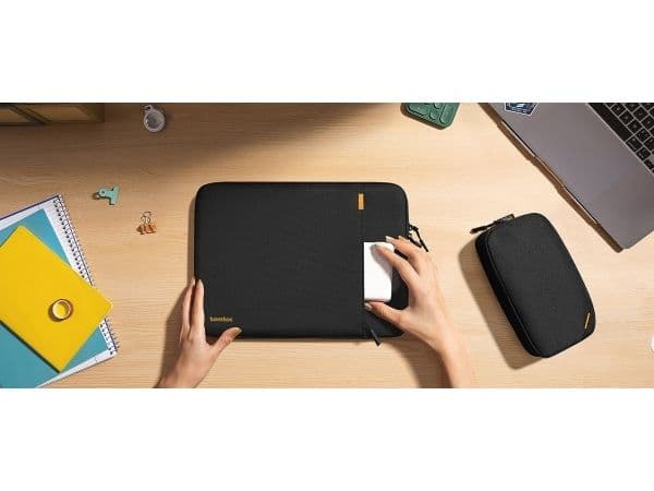 Fodral Tomtoc tomtoc Sleeve Kit - 13" MacBook Pro / Air, svart