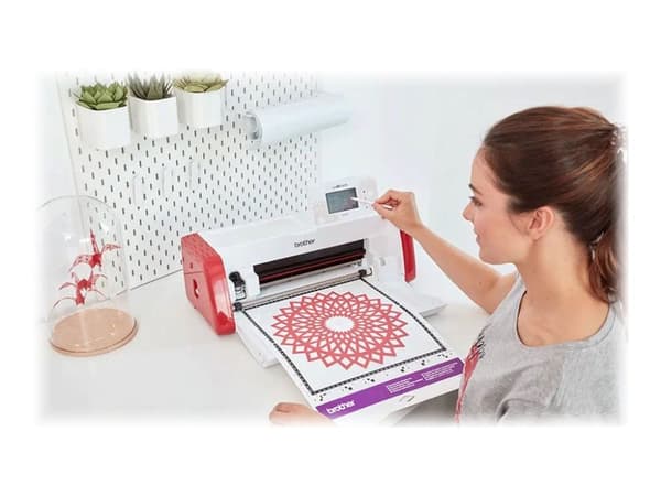 Brother ScanNCut SDX900 - Electronic cutting machine