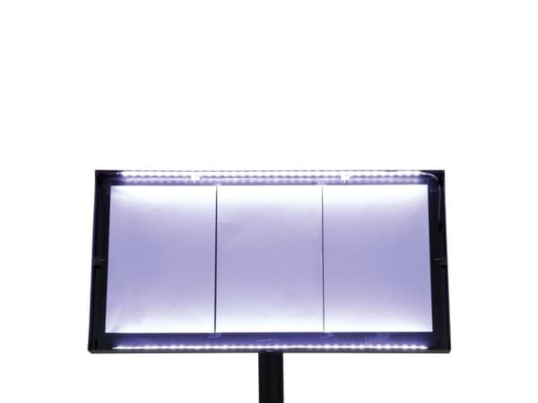 Securit® 3xA4 COATED STEEL belyst informationsdisplay