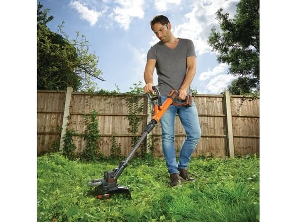 Black & Decker POWERCOMMAND - Gressstusser - trådløs - 18 V - 4 Ah