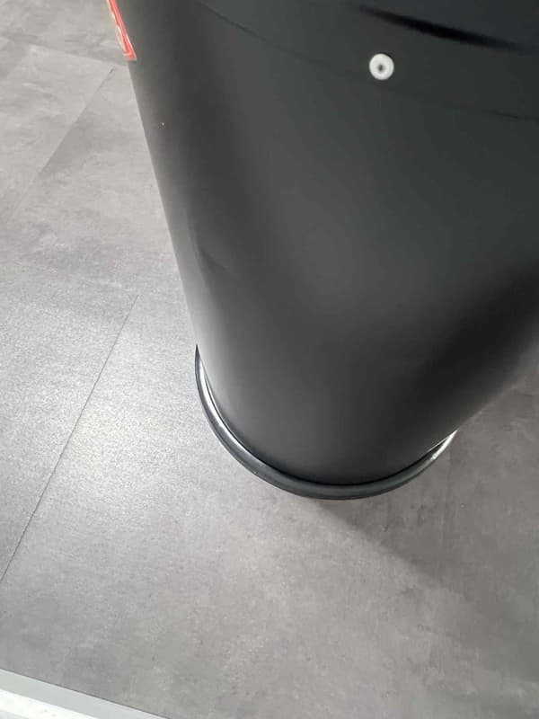 [OUTLET] - WESCO Pushboy 50l sort matt