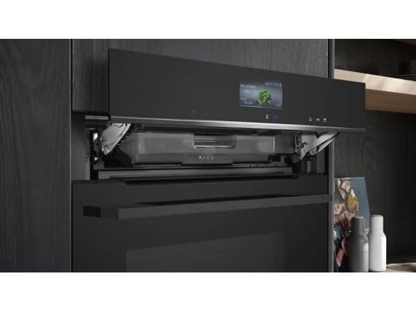 Siemens iQ700 Innbyggingsovn med dampfunksjon