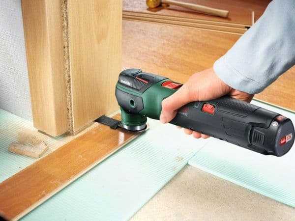 Bosch AKKUMULTIVÆRKTØJSÆT UNIVERSALMULTI 12