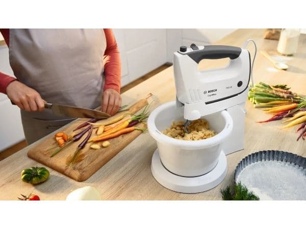 Bosch MFQ 37490 mixer med skål
