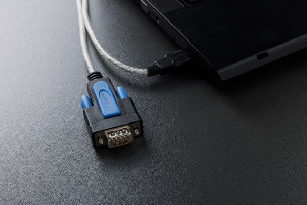 DIGITUS - Seriekonsolkabel - USB (han) til DB-9 (han) - duplex - USB 2.0 - klar