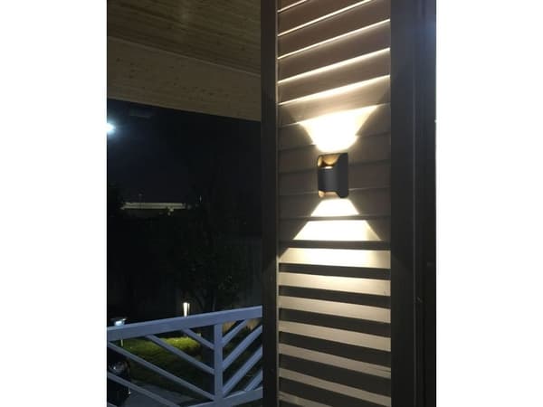 TOUQUET vegglampe LED. Antrasitt