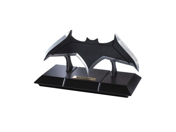 Batman Batarang med display