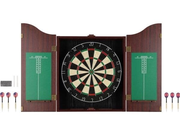 Atom Darts setin kaappi