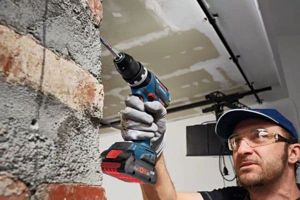 Bosch STARTERSÆT 18V 2X4AH PROCORE M/GAL18V-40