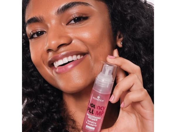 Essence Ess Plump Smoothing Primer