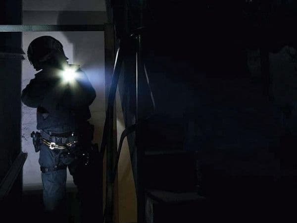 Ledlenser TT sort hånd-lommelykt LED