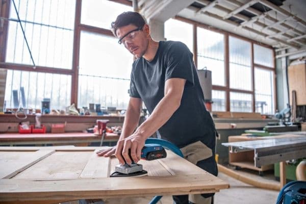 Bosch RYSTEPUDSER GSS 18V-13 SOLO - SOLO