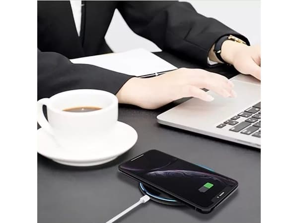 4kom.pl induktionsladdare 2 A (9589046926310)