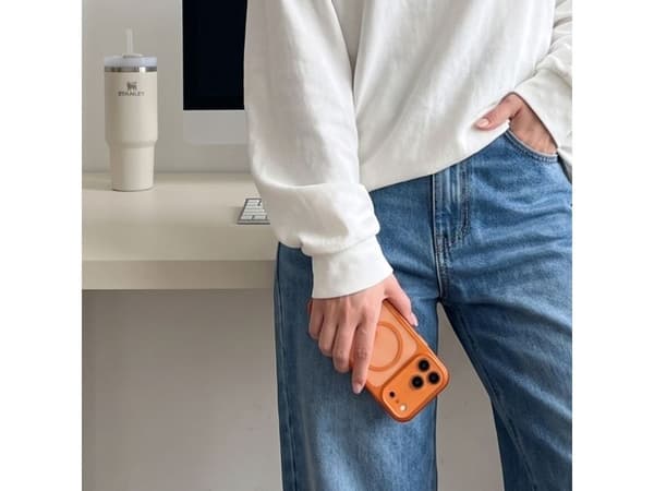 Tech-Protect MagPeak MagSafe CC Case for iPhone 18 Pro / 17 Pro - Transparent Orange