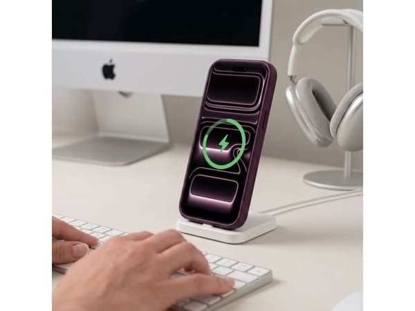Tech-Protect Magmat Magsafe CC Case for iPhone 18 Pro / 17 Pro - Burgundy Matte