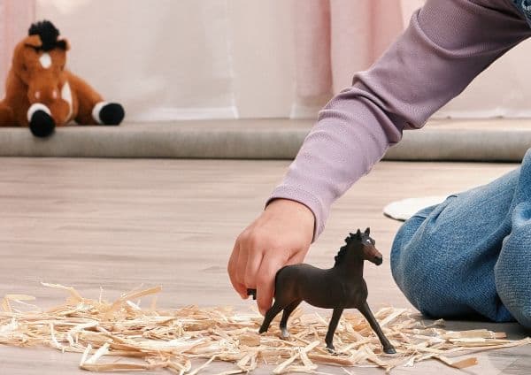 Schleich Engelsk fullblodsto
