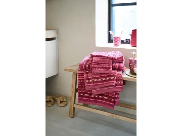 PIP Studio Geometric Print Dark Pink 16x22