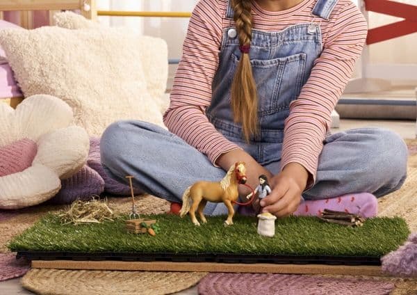 Schleich Emily's Care Set