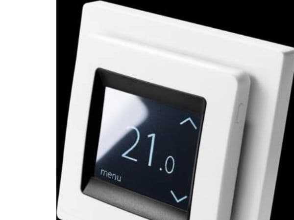 DEVIreg Touch intuitiv, programmerbar tidstermostat med trådsensor för EURO-lådor