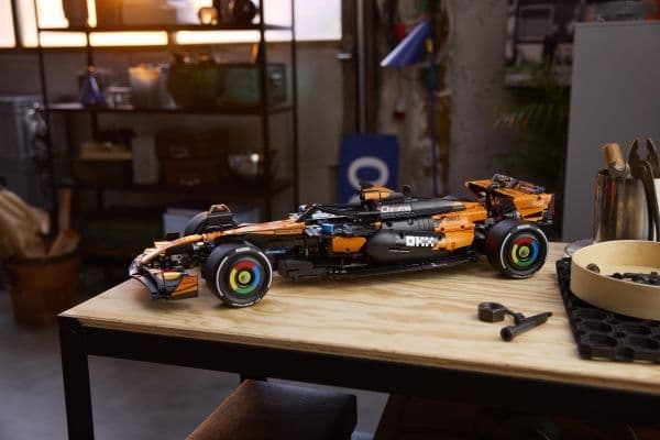 LEGO Technic 42228