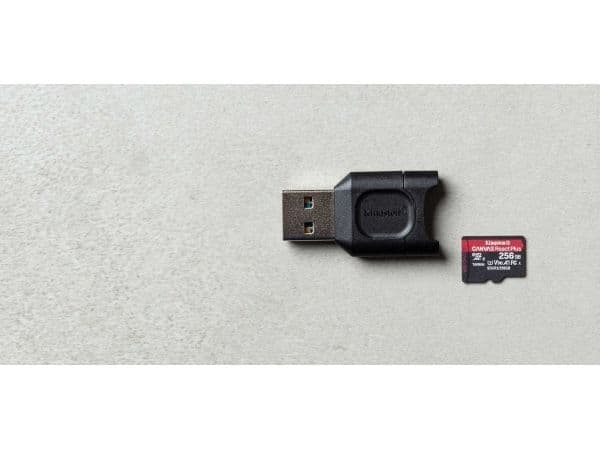 Kingston MobileLite Plus - Kortleser (microSD, microSDHC, microSDHC UHS-I, microSDHC UHS-II, microSDXC, microSDXC UHS-I, microSDXC UHS-II) - USB 3....