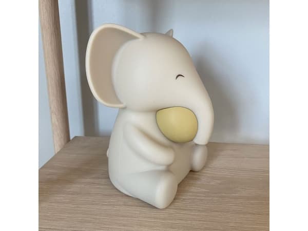 Nuuroo Sigge natlampe - elefant