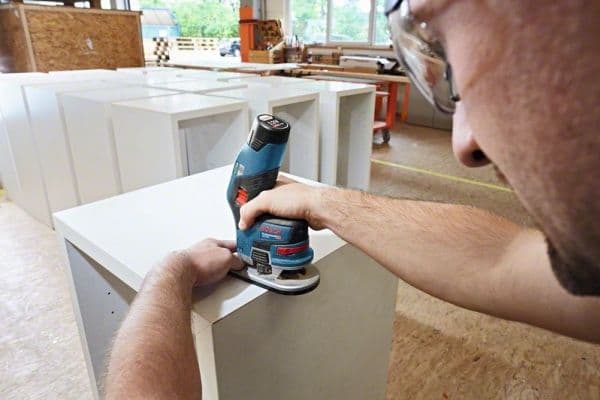 Bosch kantfræser GKF 12V-8, solo