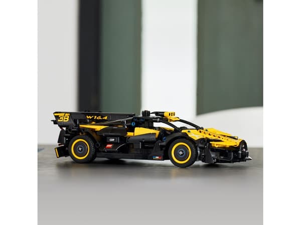 LEGO Technic 42151 Bugatti Bolide LEGO Technic 42151 Bugatti Bolide