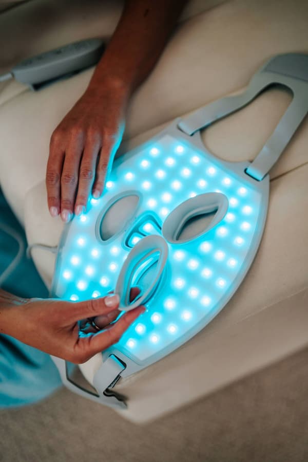 Beautifly AuraSkin Pro LED Light Therapy Face Mask
