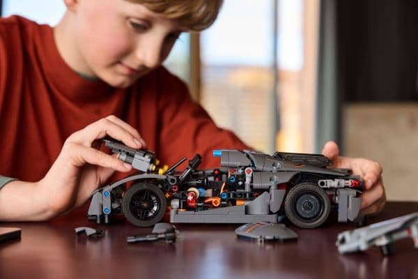 LEGO Technic 42173 Koenigsegg Jesko Absolut-hyperbil i grått
