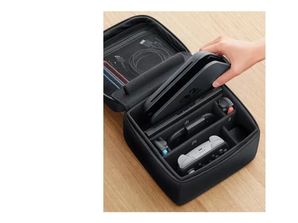 Nintendo - Fodral for handheld game console / mobile controller - all-in-one