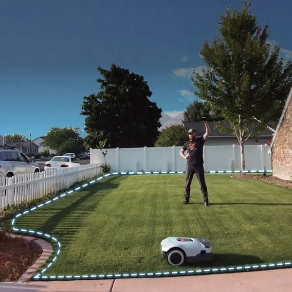 Anthbot Genie 1000 robotgressklipper - 2000 m2 - RTK-GPS + kamera