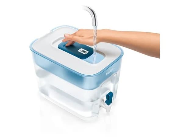 Brita Flow Basic Blue MX PRO, Annostelijan vesisuodatin, 8,2 L, Sininen, Läpinäkyvä