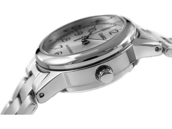 Casio LTP-V002D-7B, Vedenpitävä