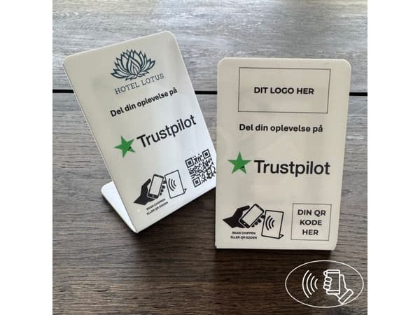 Bordsskylt med CHIP, liten – Recensera oss – TRUSTPILOT, akryl, vit