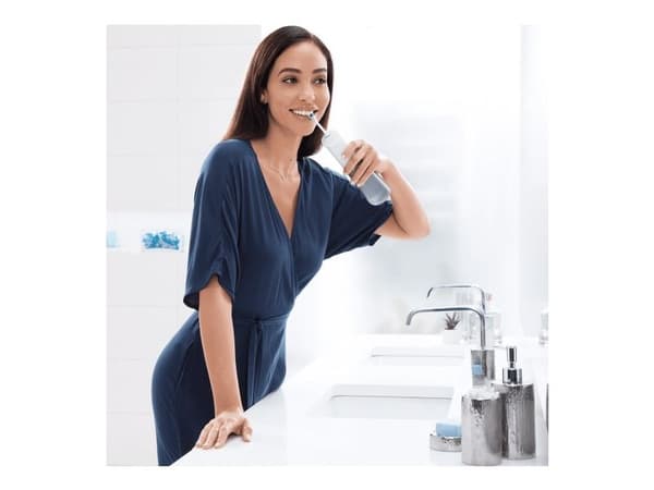 Oral-B AquaCare 6 Pro-Expert irrigator