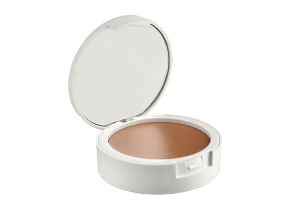 Couvrance Compact Cream Makeup Base Golden Shade 85 Grams