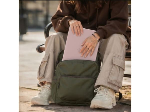 Tech-Protect SOFTSHELL fodral för MacBook NEO 13 2026 MATTE BLUSH