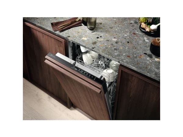 Electrolux 911 079 056 - Astianpesukone - Musta