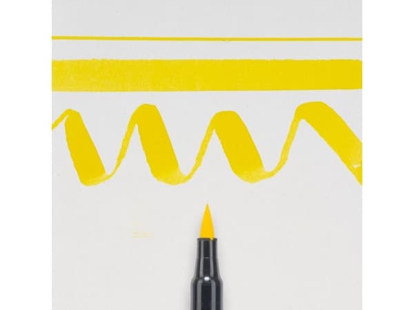 Sakura Koi Coloring Brush Pen Yellow