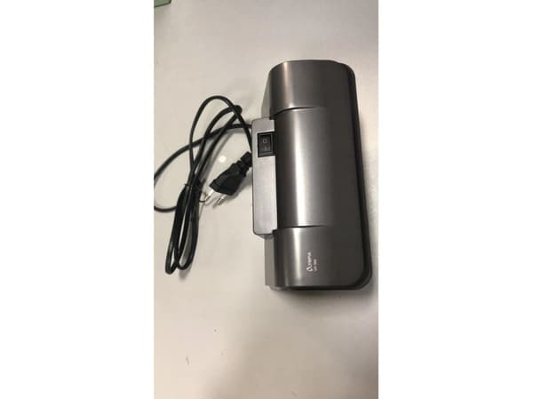 Olympia pengedetektor UV 586