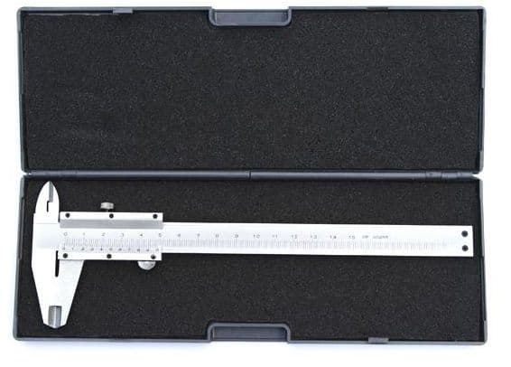 GEKO skjutmått 150mm/0,02 plast, förpackning